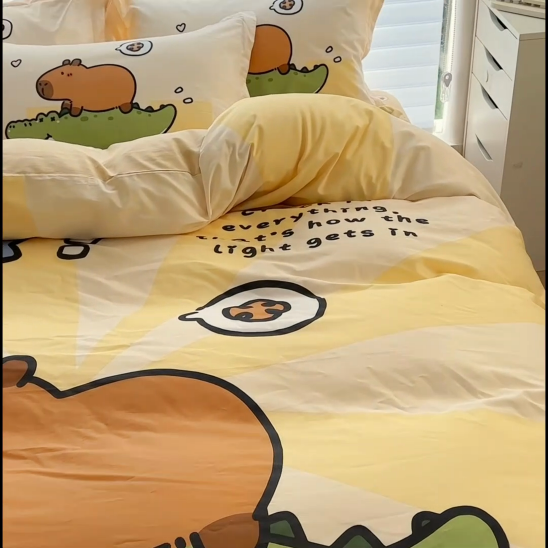 91家纺网 家纺一手货源 找家纺 2025新款原创设计卡皮巴拉全棉四件套-有作品登记证书 趴趴巴拉