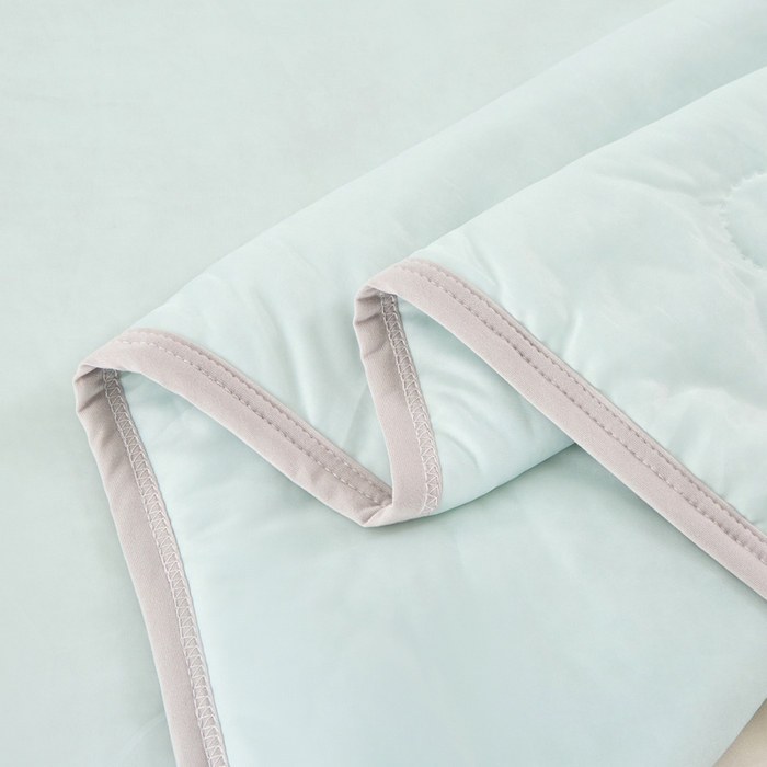 91家纺网 家纺一手货源 找家纺 丝薇雅 2025新款凉感丝夏被冰淇淋夏凉被 圆圈浅绿