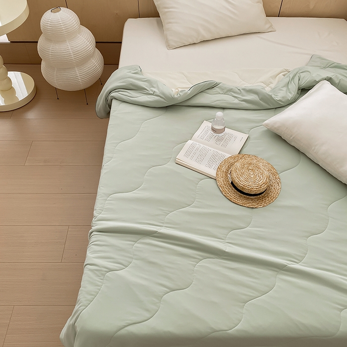 91家纺网 家纺一手货源 找家纺 时年家纺 2025新款升级版180克高定即刻凉感夏被 抹茶绿