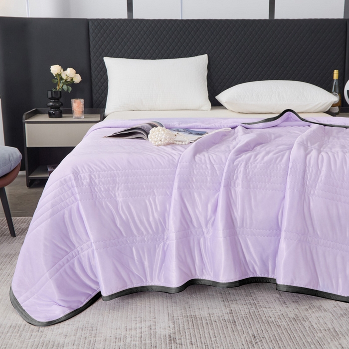 91家纺网 家纺一手货源 找家纺 丝薇雅 2025新款凉感丝夏被冰淇淋夏凉被 黑边-条纹魅紫