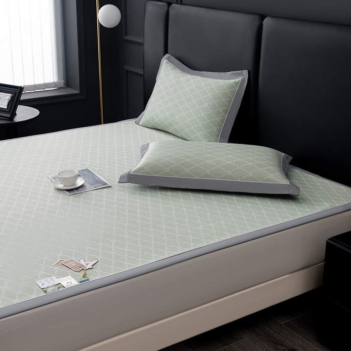 91家纺网 家纺一手货源 找家纺 小牛席业 2025新款轻奢风凉感冰丝席-月亮爱心系列 绿色