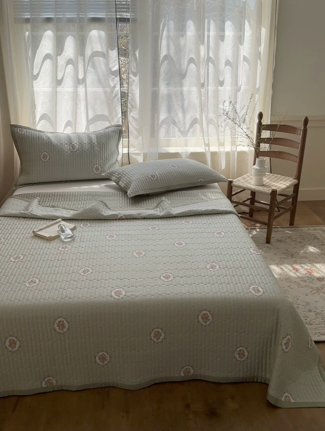 91家纺网 家纺一手货源 找家纺 美优兰 2025春夏新款双面天丝高温砂洗床盖 繁花