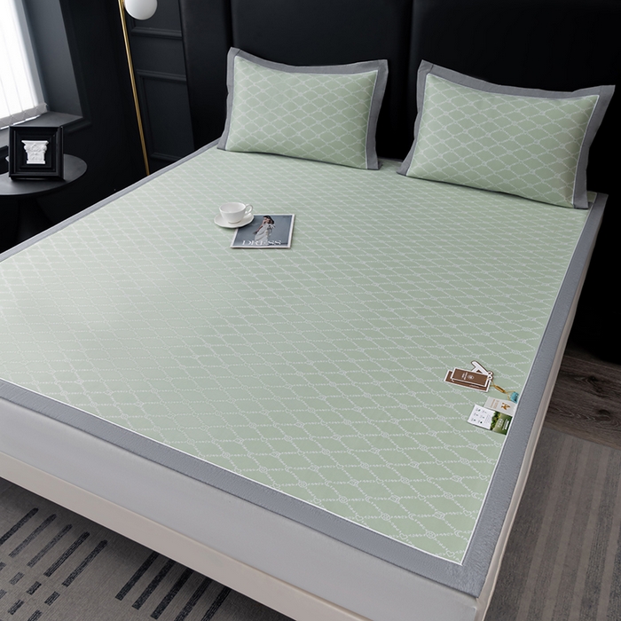 91家纺网 家纺一手货源 找家纺 小牛席业 2025新款轻奢风凉感冰丝席-月亮爱心系列 绿色