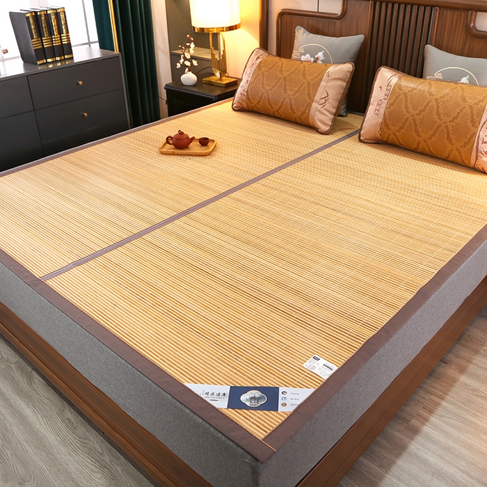 91家纺网 家纺一手货源 找家纺 鸣创 2025新款碳光竹席艾草驱蚊凉席草席藤席 金砖雅韵