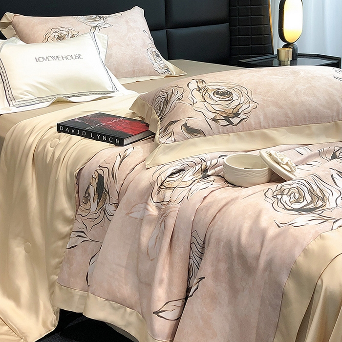 91家纺网 家纺一手货源 找家纺 若未家居 LOVEWE HOUSE 2025新款兰精天丝印花夏被及夏被四件套 叶罗丽玫瑰 米（床单款+床盖款）