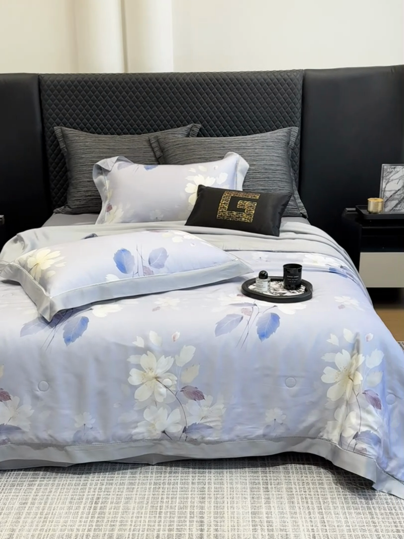 91家纺网 家纺一手货源 找家纺 若未家居 LOVEWE HOUSE 2025新款兰精天丝印花夏被及夏被四件套 紫郁气氛（床单款+床盖款）