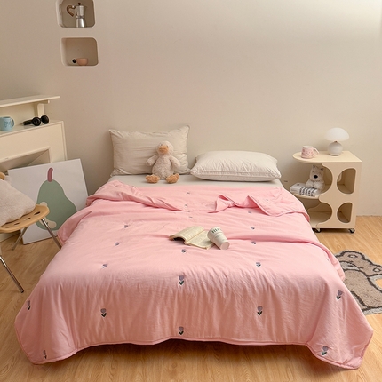 91家纺网 家纺一手货源 找家纺 （总）推推家纺2025新款简约系列水洗棉刺绣夏被