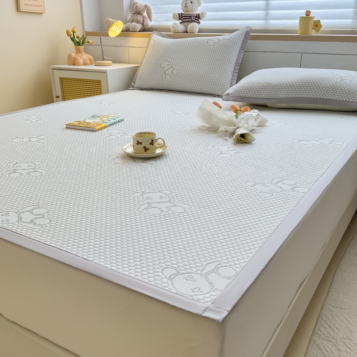 91家纺网 家纺一手货源 找家纺 999家纺   2025新款凉感提花冰豆豆凉席三件套 冰块熊-灰（凉席款）