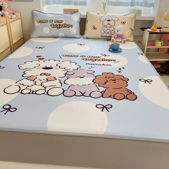 91家纺网 家纺一手货源 找家纺 （总）金爱家  2025新款正版授权miiiiichan可爱卡通大版数码印花A类1200D冰感丝凉感席冰丝三件套平铺床笠系列