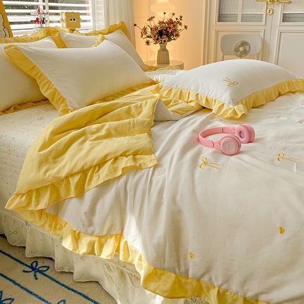 2025新款绣花双层纱针织棉夏被床盖四件套全棉夏被四件套 蝴蝶结黄