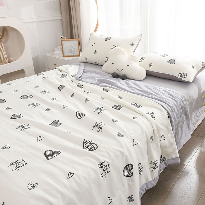 91家纺网 家纺一手货源 找家纺 红日子纺织品 2025新款棉麻夏被四件套 黑白爱心
