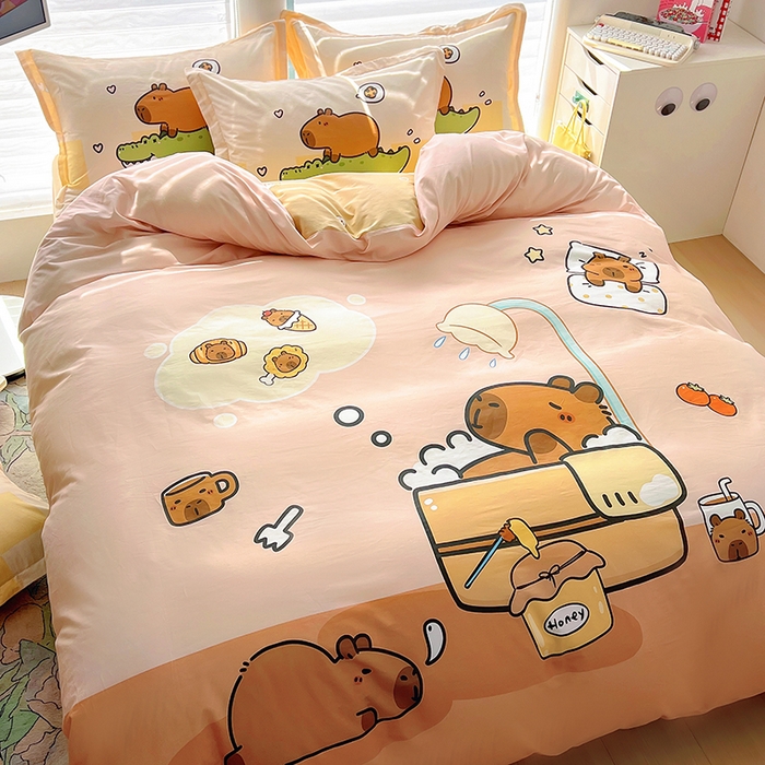 91家纺网 家纺一手货源 找家纺 2025新款原创设计卡皮巴拉全棉四件套-有作品登记证书 向往的生活