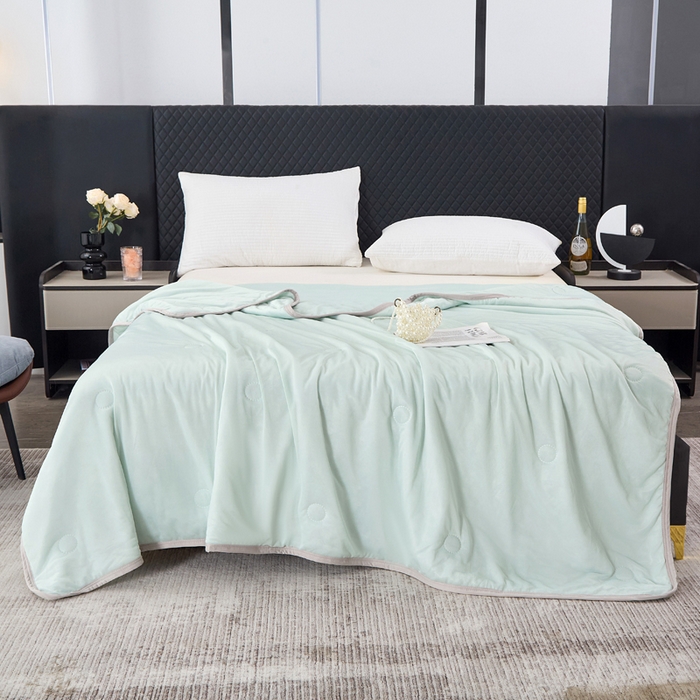 91家纺网 家纺一手货源 找家纺 丝薇雅 2025新款凉感丝夏被冰淇淋夏凉被 圆圈浅绿