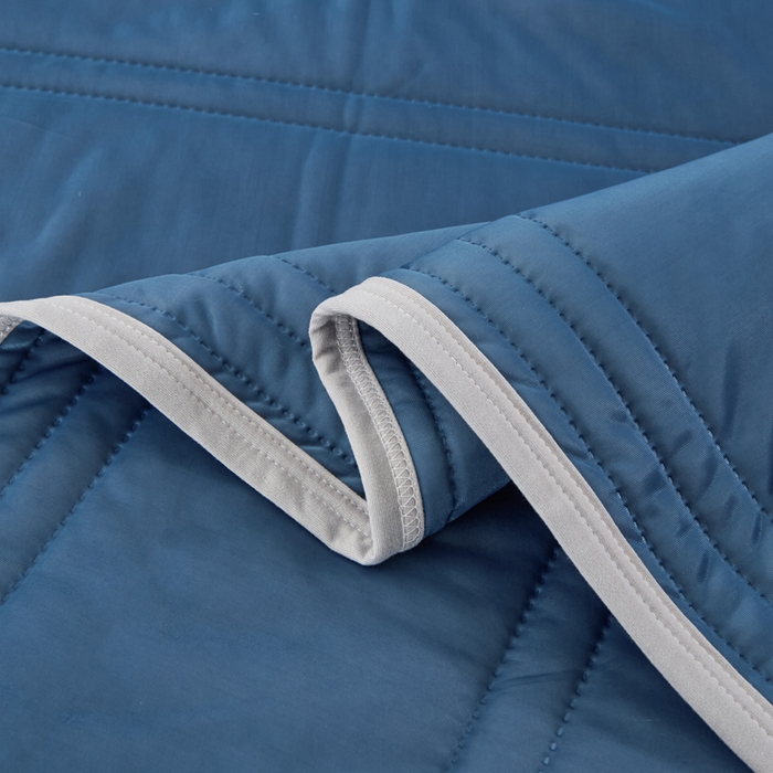 91家纺网 家纺一手货源 找家纺 丝薇雅 2025新款凉感丝夏被冰淇淋夏凉被 条纹湖蓝