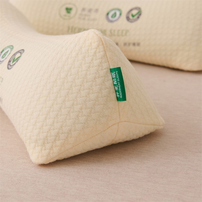 91家纺网 家纺一手货源 找家纺 （总）芯洲 2025新款针织棉荞麦三角枕护颈保健工艺枕枕头枕芯