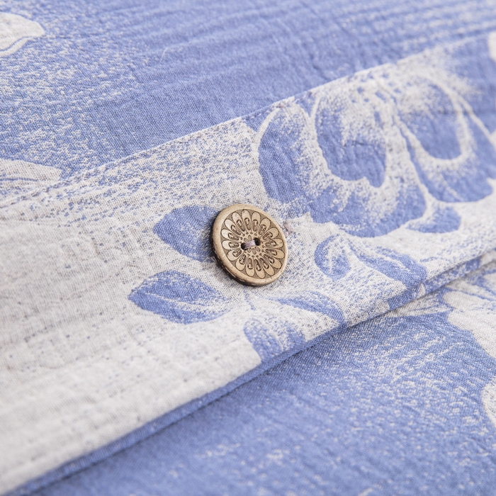 91家纺网 家纺一手货源 找家纺 2025新款全棉色织双层纱纽扣款四件套 云纱-浅兰