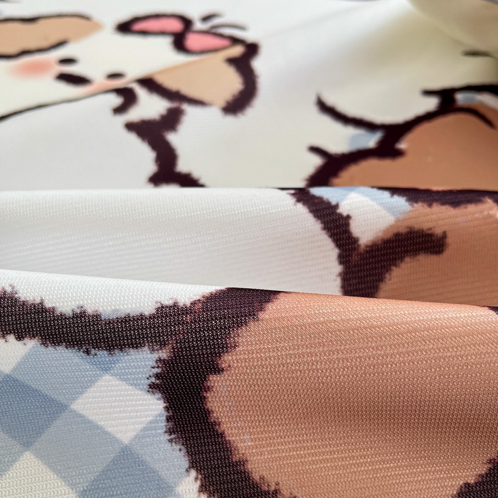 91家纺网 家纺一手货源 找家纺 金爱家  2025新款正版授权miiiiichan可爱卡通大版数码印花A类1200D冰感丝凉感席冰丝三件套平铺床笠系列 俏皮小狗