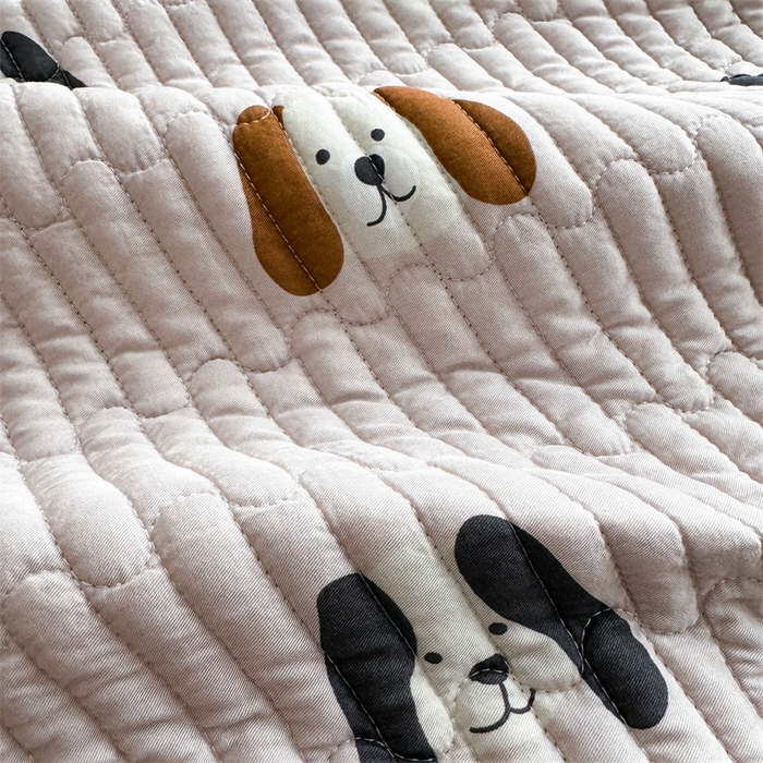 91家纺网 家纺一手货源 找家纺 美优兰 2025春夏新款双面天丝高温砂洗床盖 汪星人