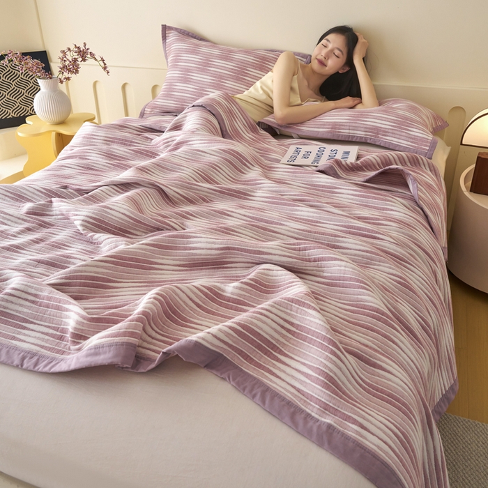 91家纺网 家纺一手货源 找家纺 棠薇家纺  2025新款北欧风盖毯毛巾被 素练浮光紫