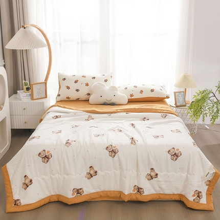 91家纺网 家纺一手货源 找家纺 红日子纺织品 2025新款棉麻夏被四件套 蛋糕小熊