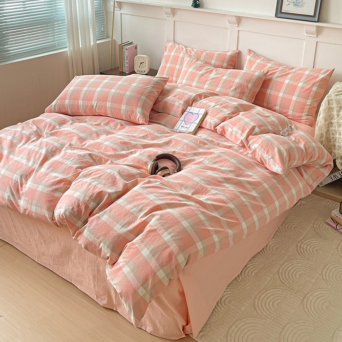 91家纺网 家纺一手货源 找家纺 大柏树 2025新款全棉水洗棉套件-床单四件套 洛伊粉咖小格