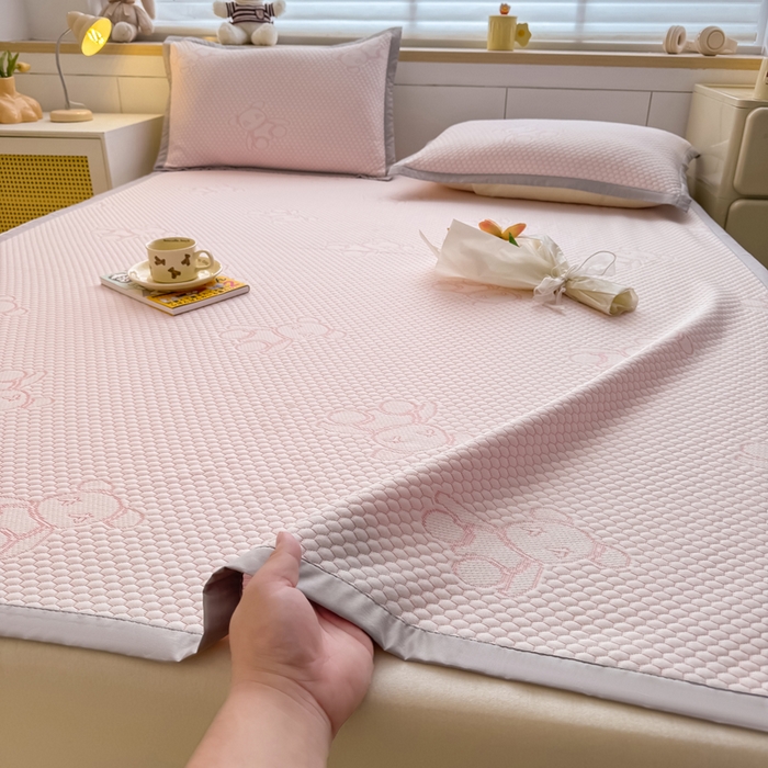 91家纺网 家纺一手货源 找家纺 999家纺   2025新款凉感提花冰豆豆凉席三件套 冰块熊-粉（凉席款）