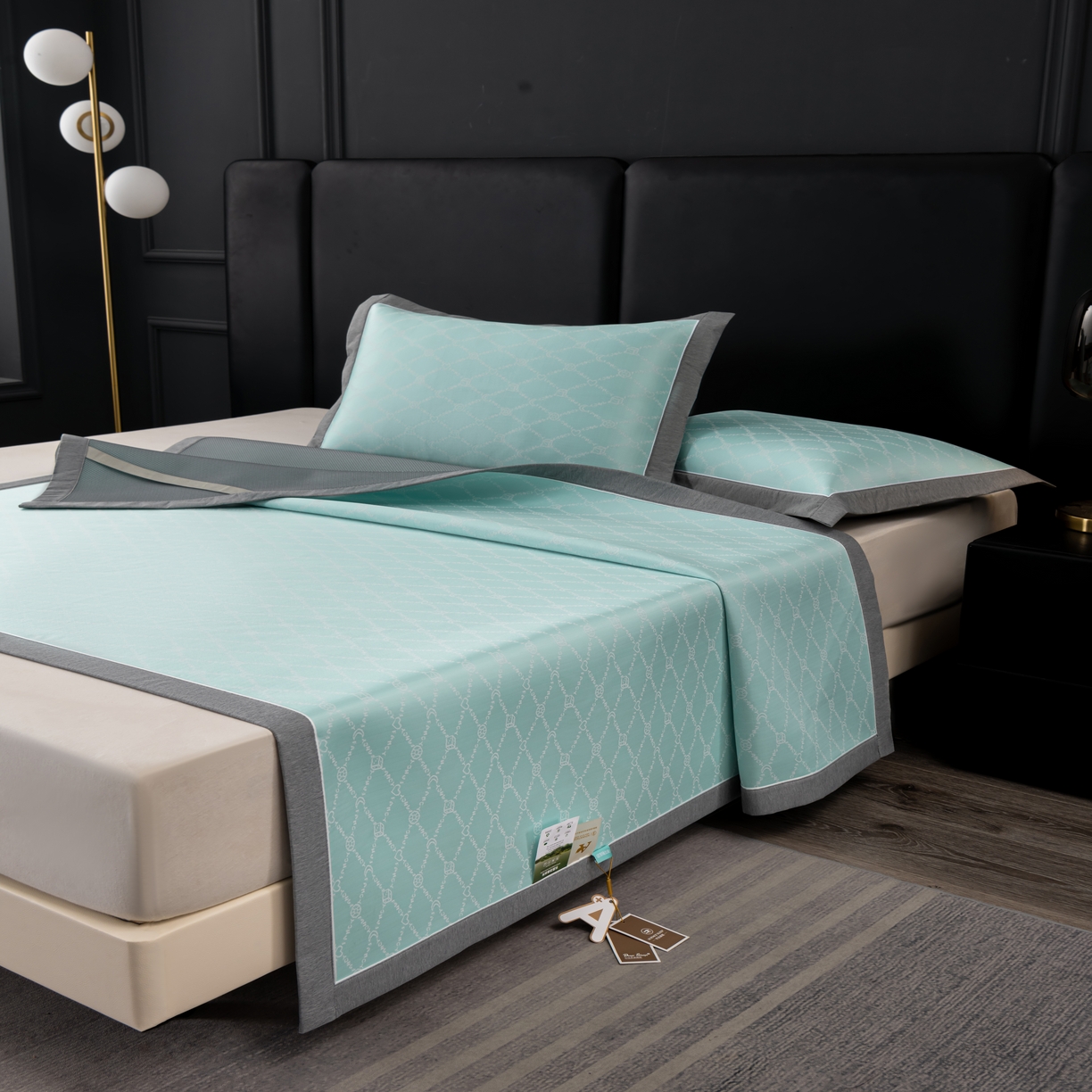 91家纺网 家纺一手货源 找家纺 小牛席业 2025新款轻奢风凉感冰丝席-月亮爱心系列 湖蓝