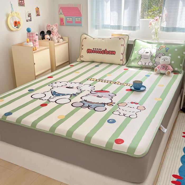 91家纺网 家纺一手货源 找家纺 金爱家  2025新款正版授权miiiiichan可爱卡通大版数码印花A类1200D冰感丝凉感席冰丝三件套平铺床笠系列 绿彩色波点狗