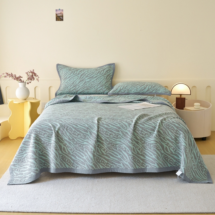 91家纺网 家纺一手货源 找家纺 棠薇家纺  2025新款北欧风盖毯毛巾被 木影湖灰