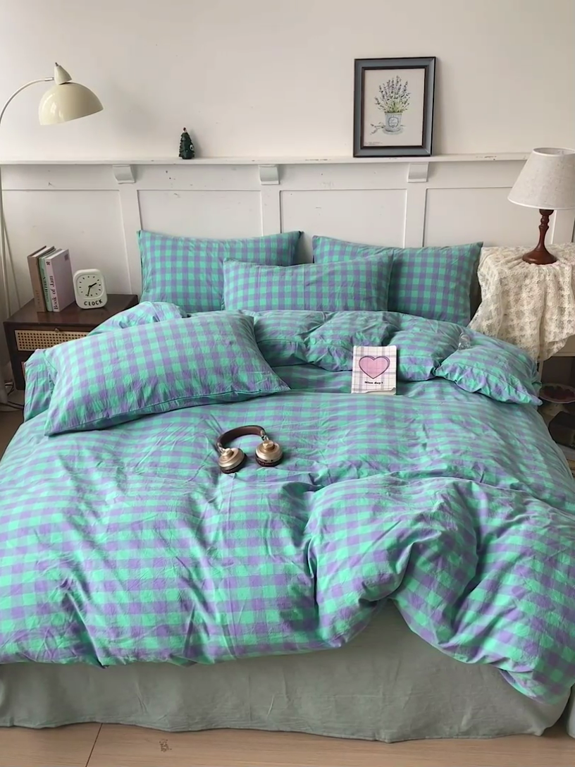 91家纺网 家纺一手货源 找家纺 大柏树 2025新款全棉水洗棉套件-床单四件套 绿紫中格