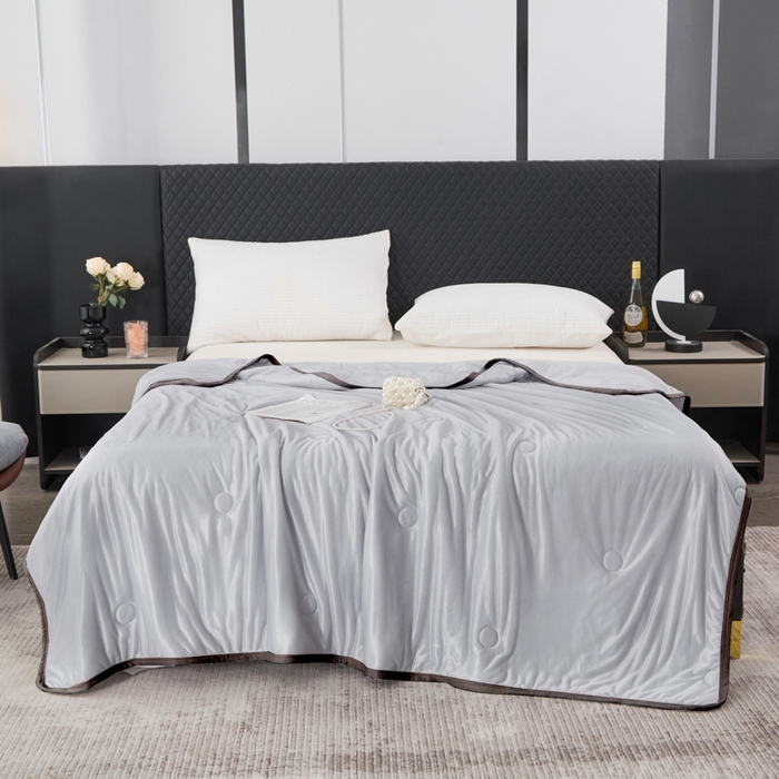 91家纺网 家纺一手货源 找家纺 丝薇雅 2025新款凉感丝夏被冰淇淋夏凉被 黑边-圆圈灰色