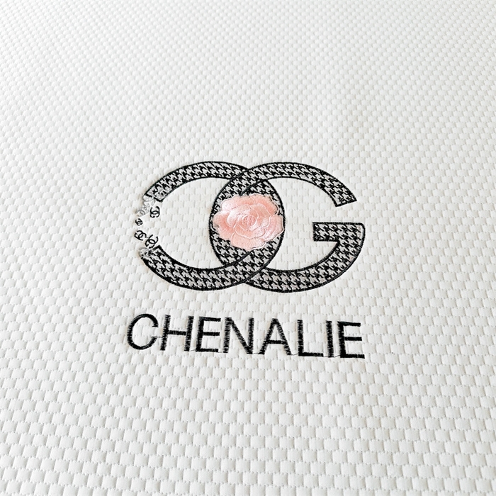 91家纺网 家纺一手货源 找家纺 启程家纺 2025春夏新款冰豆豆凉席刺绣款复合三明治三件套 小香风-白