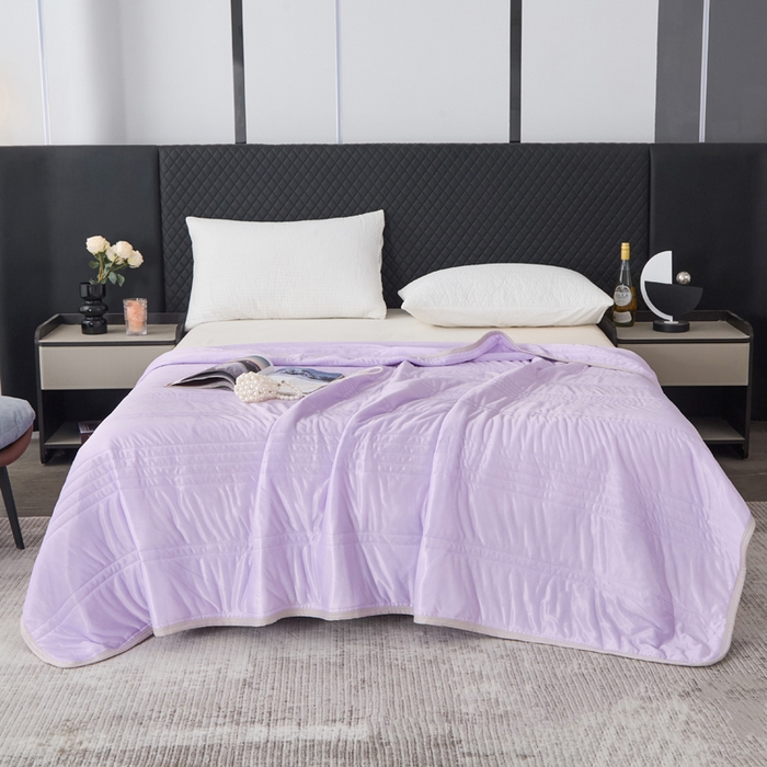 91家纺网 家纺一手货源 找家纺 丝薇雅 2025新款凉感丝夏被冰淇淋夏凉被 条纹紫色