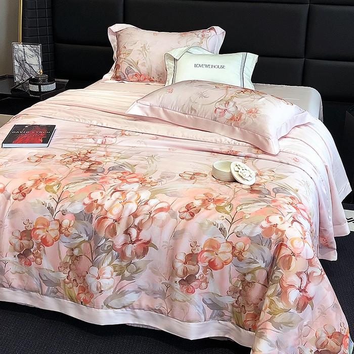 91家纺网 家纺一手货源 找家纺 若未家居 LOVEWE HOUSE 2025新款兰精天丝印花夏被及夏被四件套 花西子 粉（床单款+床盖款）
