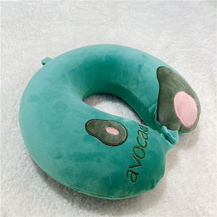 91家纺网 家纺一手货源 找家纺  卡奥 2025新款卡通U型枕护颈枕旅行颈椎枕 奇异果