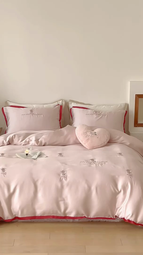 91家纺网 家纺一手货源 找家纺 FORTWO家纺原创设计（FOR TWO家纺） 2025新款60支兰精天丝毛巾绣四件套-断角款 木槿