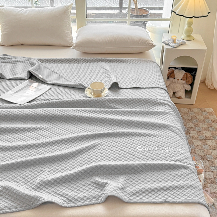 91家纺网 家纺一手货源 找家纺 阿牛席业 2025春夏新款双面云母夏被夏凉被空调被 沐夏-雪山灰