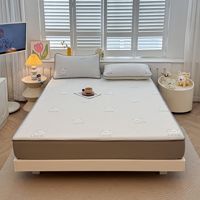 91家纺网 家纺一手货源 找家纺 喜居 2025新款A类凉豆豆提花床笠凉感豆豆床笠 luck小冰熊-灰