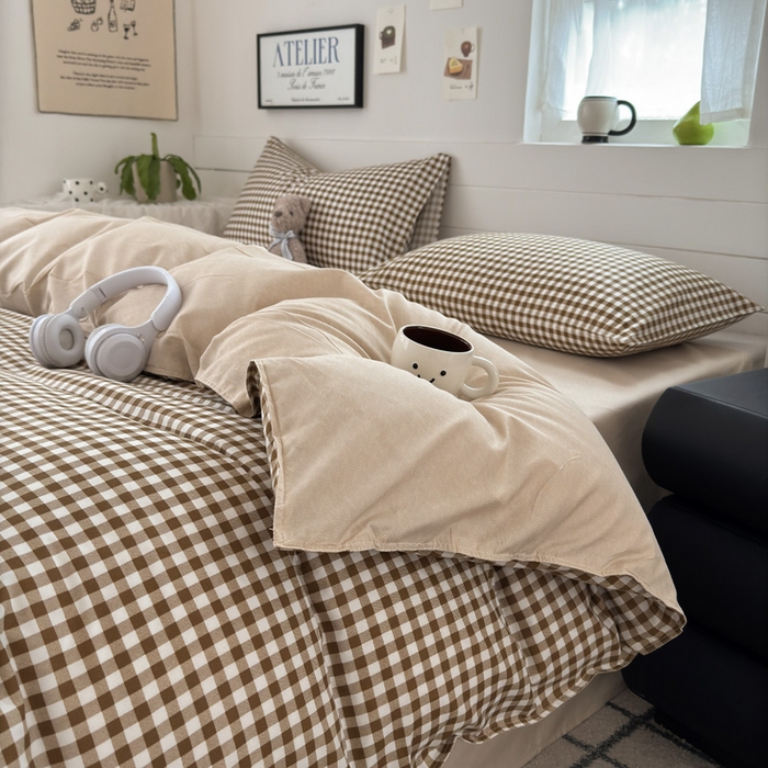 91家纺网 家纺一手货源 找家纺 可可家纺 2025新款印花卡通芦荟棉四件套亲肤床单被套三件套 驼小格