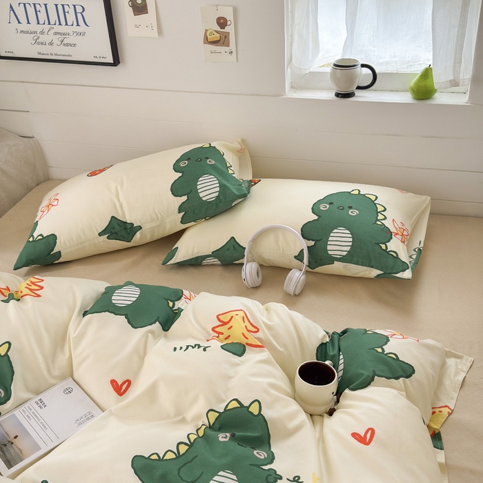 91家纺网 家纺一手货源 找家纺 可可家纺 2025新款印花卡通芦荟棉四件套亲肤床单被套三件套 恐龙宝宝