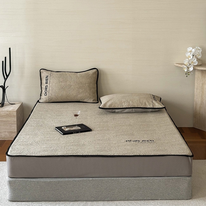 91家纺网 家纺一手货源 找家纺 （总）圆岛家纺 2025新款3D高分子凉感浮雕提花软凉席床笠款三件套