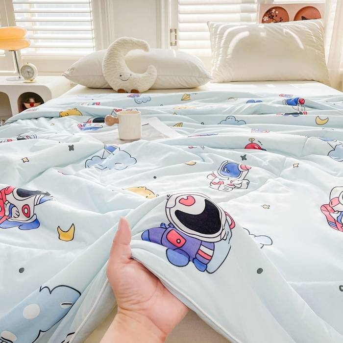 91家纺网 家纺一手货源 找家纺 好梦来家纺（原锦茂家纺） 2025新款印花凉感丝抗菌夏被 太空人