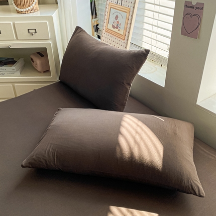 91家纺网 家纺一手货源 找家纺 （总）芷凡家纺 2025新款水洗棉印花纯色格子条纹单枕套