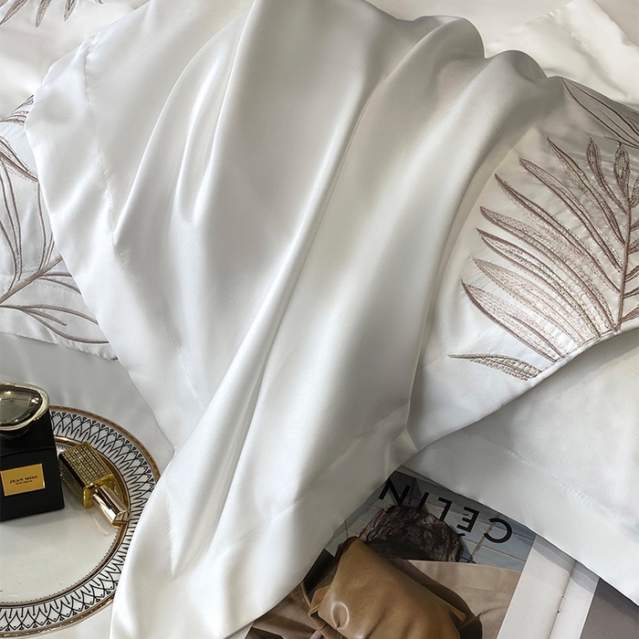 91家纺网 家纺一手货源 找家纺 优悦 2025新款冰丝简奢绣花四件套 流光岁月-白