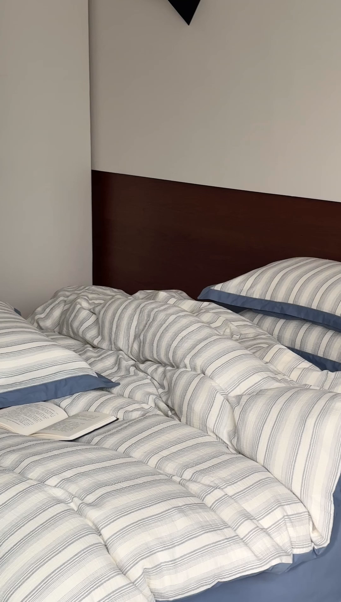 91家纺网 家纺一手货源 找家纺 旷野2025新款全棉纯棉A类婴幼儿级双层纱皱皱纱四件套 理想三旬-蓝