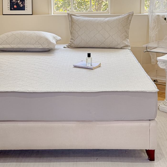 91家纺网 家纺一手货源 找家纺 棉生活家纺 2025新款高端款冰离子超软按摩凉席 方格-香槟-床裙款