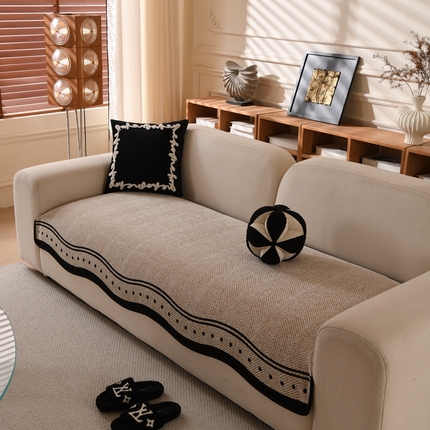 91家纺网 家纺一手货源 找家纺 沐沐2026新款异形波点沙发垫 卡其