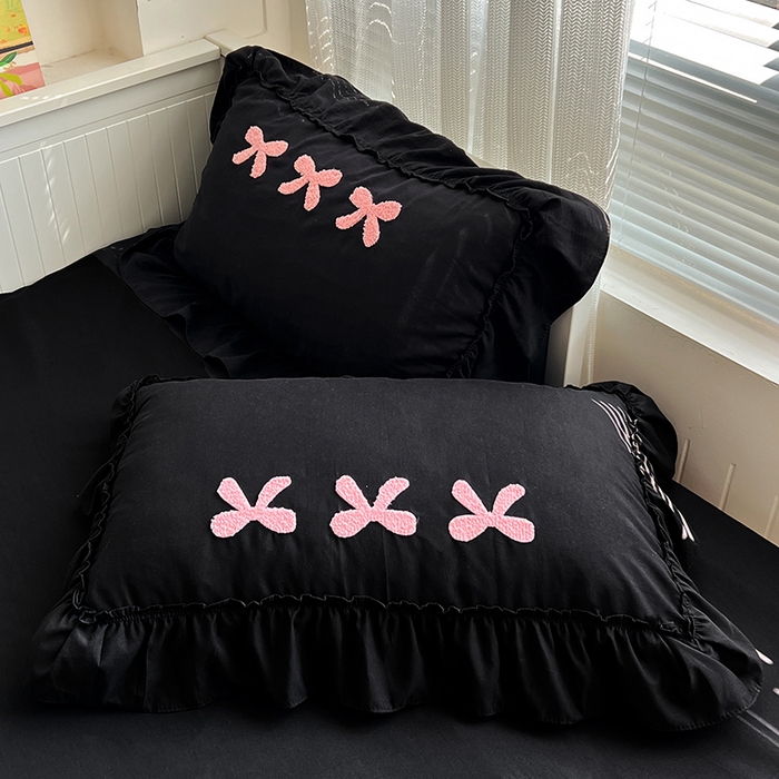 91家纺网 家纺一手货源 找家纺 艺玲家纺 2025新款赫本风系列法式花边水洗棉四件套 小香风 蝴蝶结-黑色