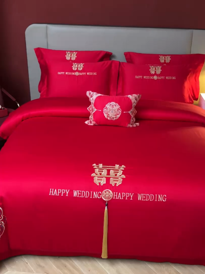 91家纺网 家纺一手货源 找家纺 晶缦家纺 2025新款喷气全棉13376婚庆绣花四件套 百年好合