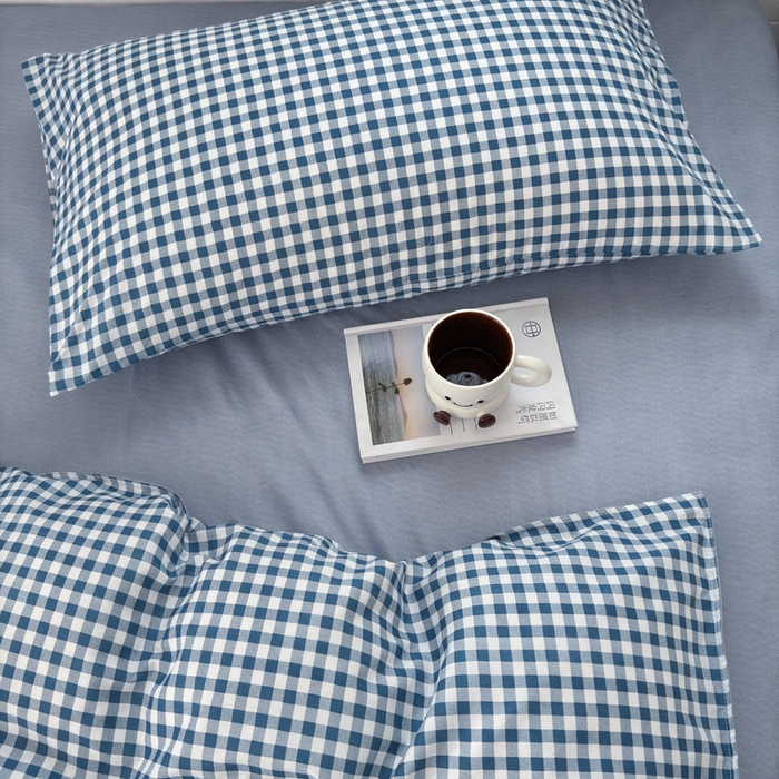 91家纺网 家纺一手货源 找家纺 可可家纺 2025新款印花卡通芦荟棉四件套亲肤床单被套三件套 蓝小格